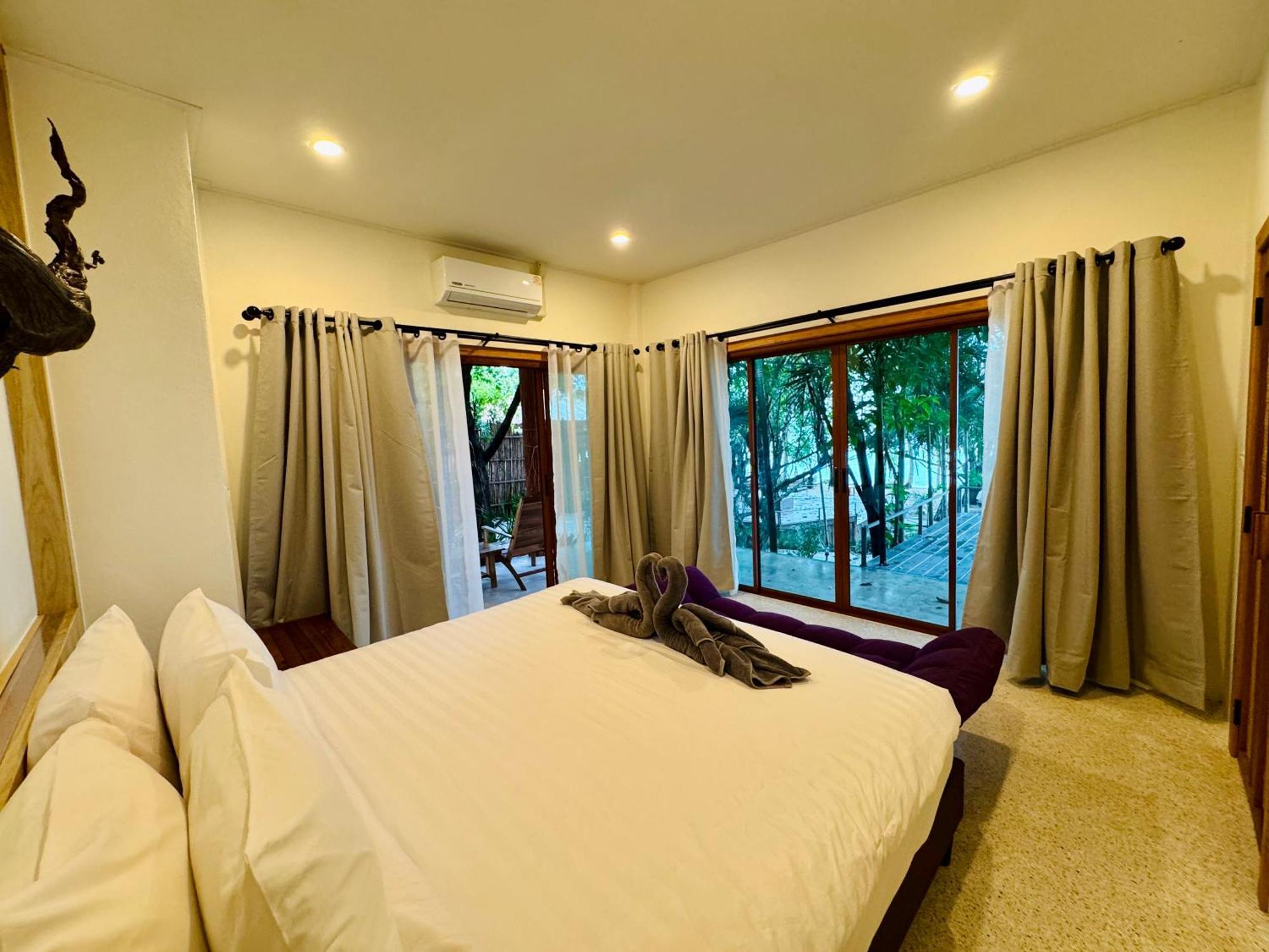 Sunny Cove Beach Resort Koh Phayam ラノーン エクステリア 写真