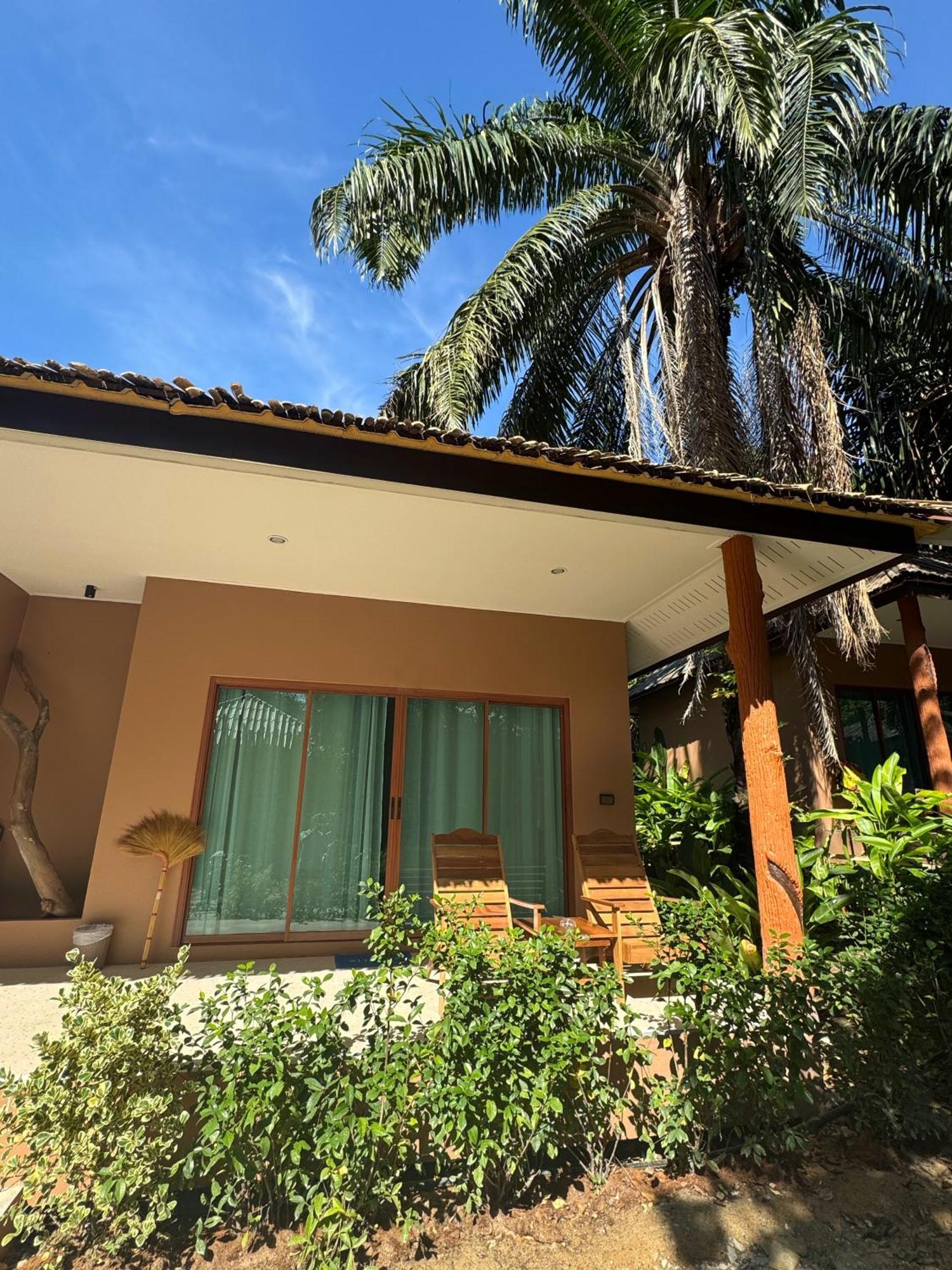 Sunny Cove Beach Resort Koh Phayam ラノーン エクステリア 写真