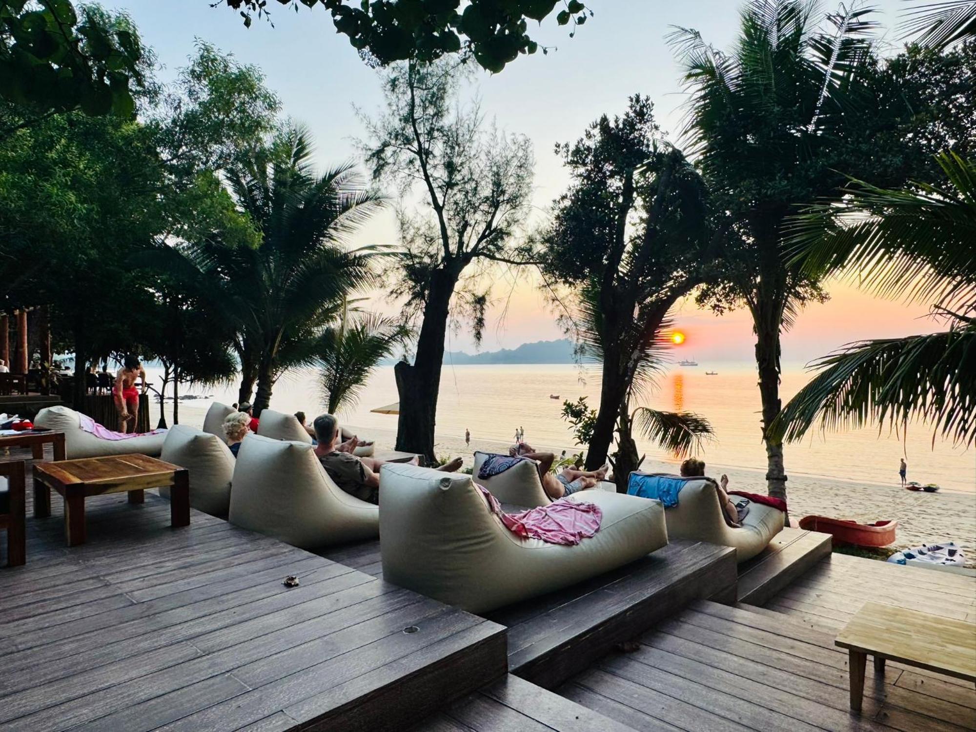 Sunny Cove Beach Resort Koh Phayam ラノーン エクステリア 写真
