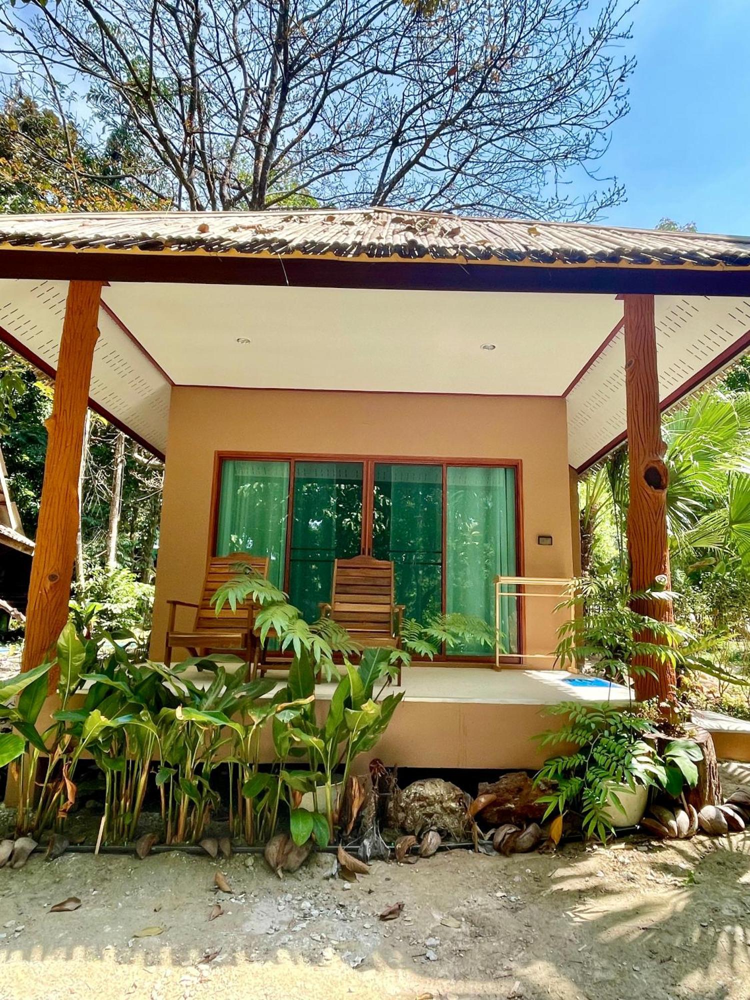 Sunny Cove Beach Resort Koh Phayam ラノーン エクステリア 写真